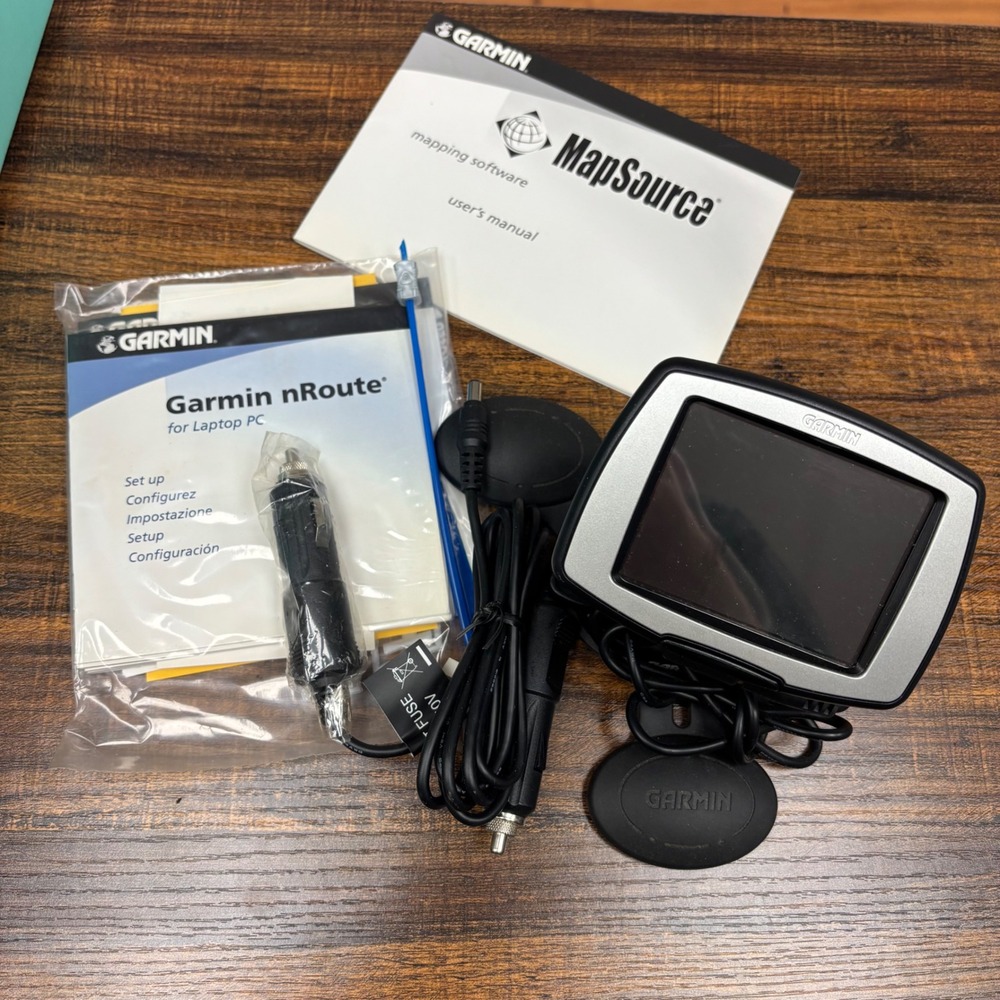 Garmin StreetPilot c330‎ GPS Navigator System Bundle with Dash Mount and Manuals